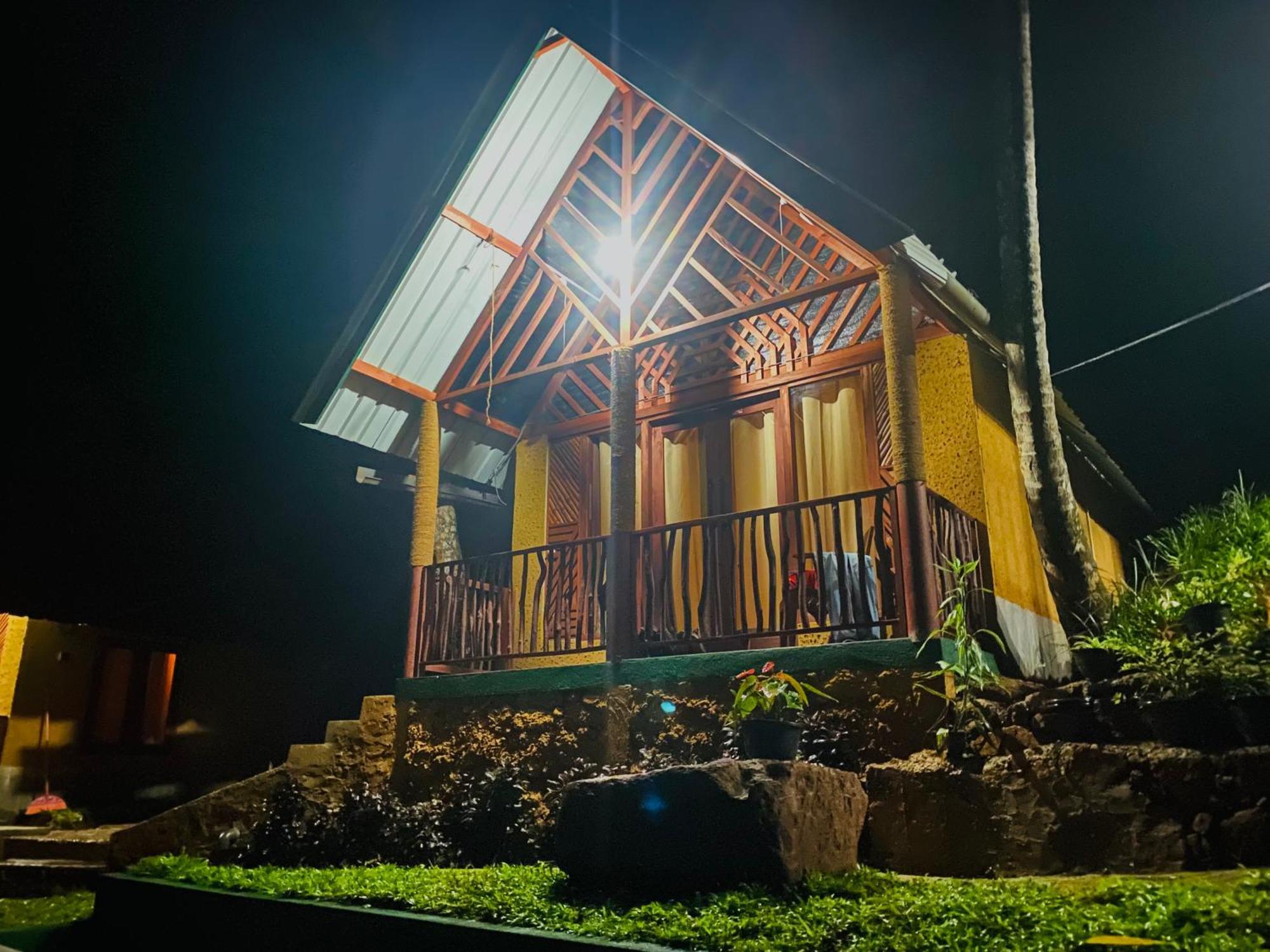 The Rainforest Hideaway Deniyaya Exterior photo
